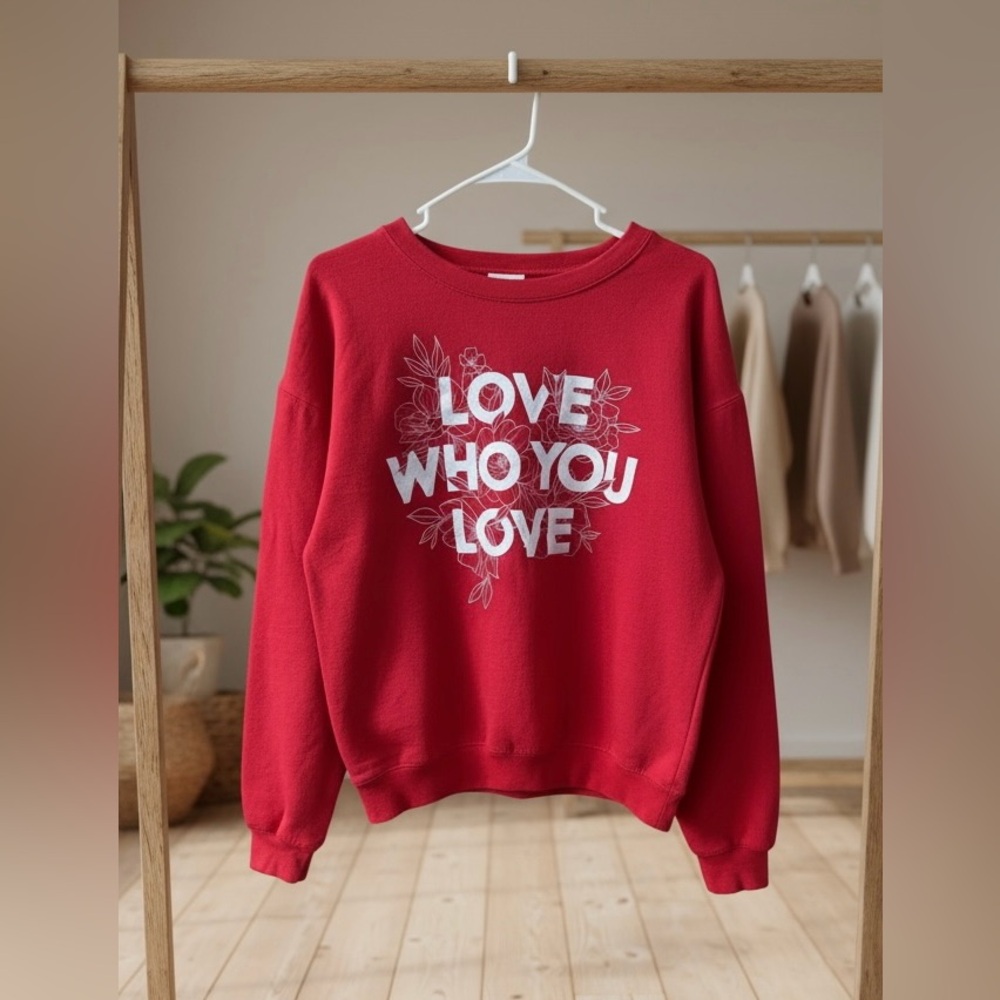 Free w/Bundle Purchase - Love Sweater (Size: M)
